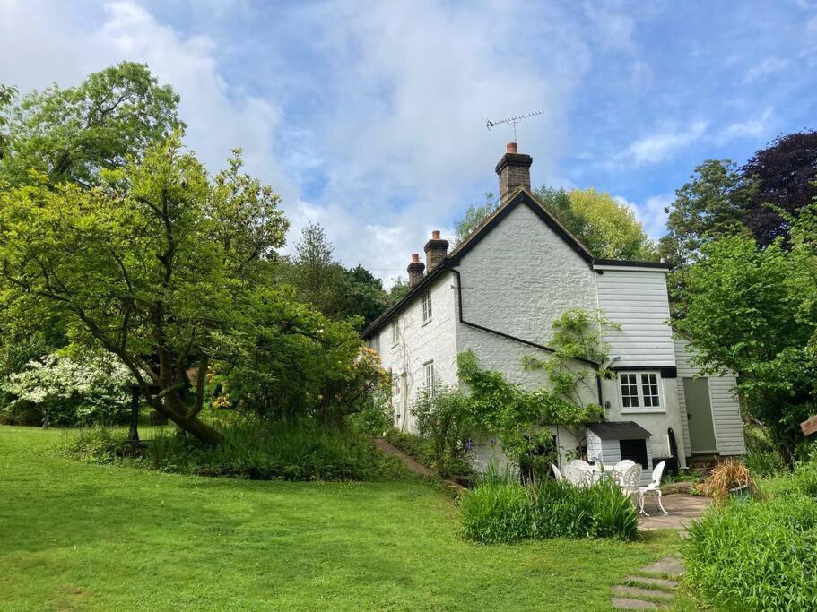 Ashdown Forest Character Cottage, 18Th Century Crowborough Zewnętrze zdjęcie