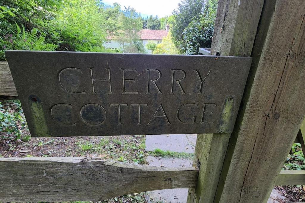 Ashdown Forest Character Cottage, 18Th Century Crowborough Zewnętrze zdjęcie